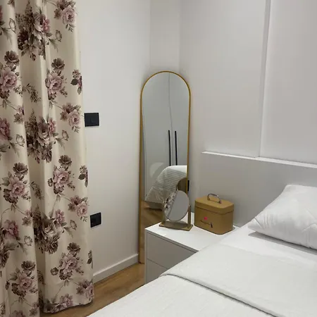 Dior Lejlighedshotel Vlorë