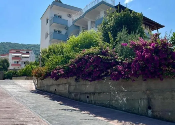 Hotel apartamentowy Dior *